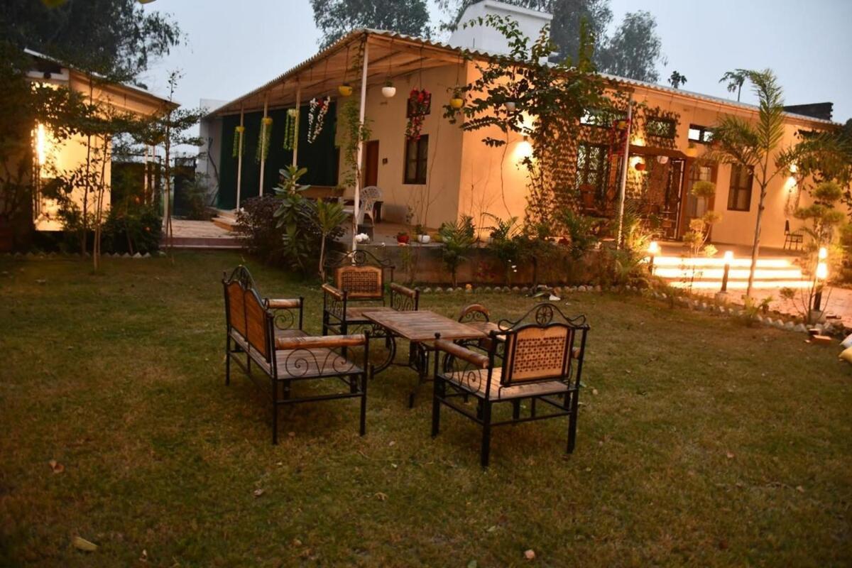 הוילה Ayodhya Gc Farms מראה חיצוני תמונה